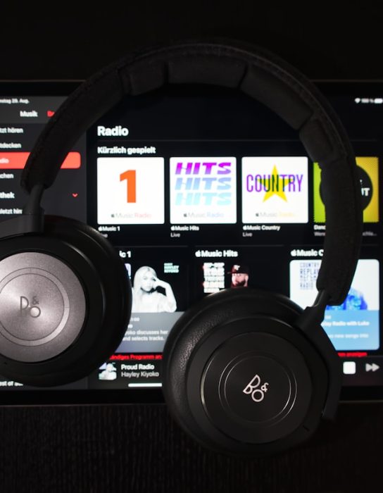 Por dentro do streaming: como funciona uma transmissão de rádio online